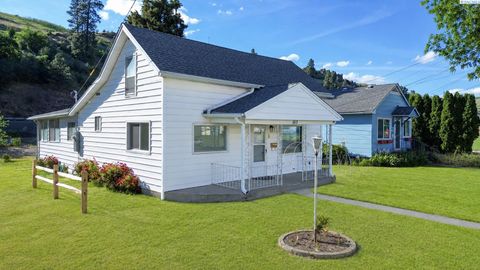 Photo of 1113 N Morton St, Colfax, WA 99111 (MLS # 293565)