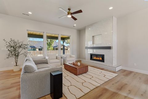 Photo of 1640 Palermo Ave, Richland, WA 99352 (MLS # 291940)