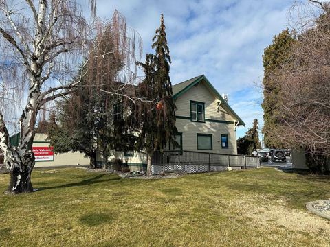 Photo of 3104 W Kennewick Ave #C, Kennewick, WA 99336 (MLS # 288797)