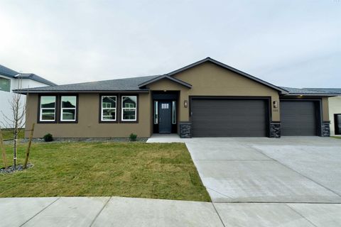 Photo of 1103 N Grant Place, Kennewick, WA 99336 (MLS # 288463)