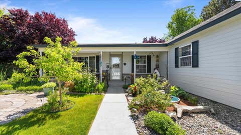 Photo of 4110 Hilltop Dr, Pasco, WA 99301 (MLS # 293094)