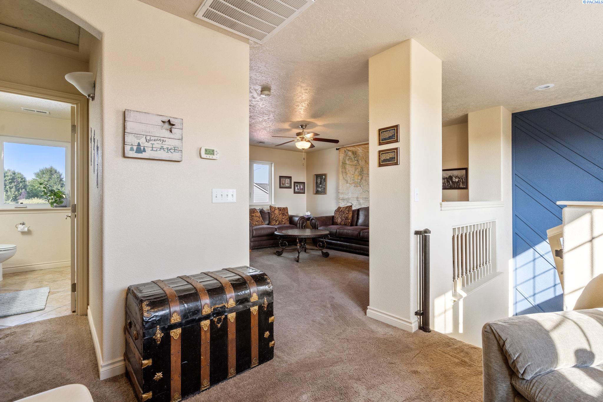 Pasco, Washington 99301, United States, 3 Bedrooms Bedrooms, ,2 BathroomsBathrooms,Residential,Active,220724