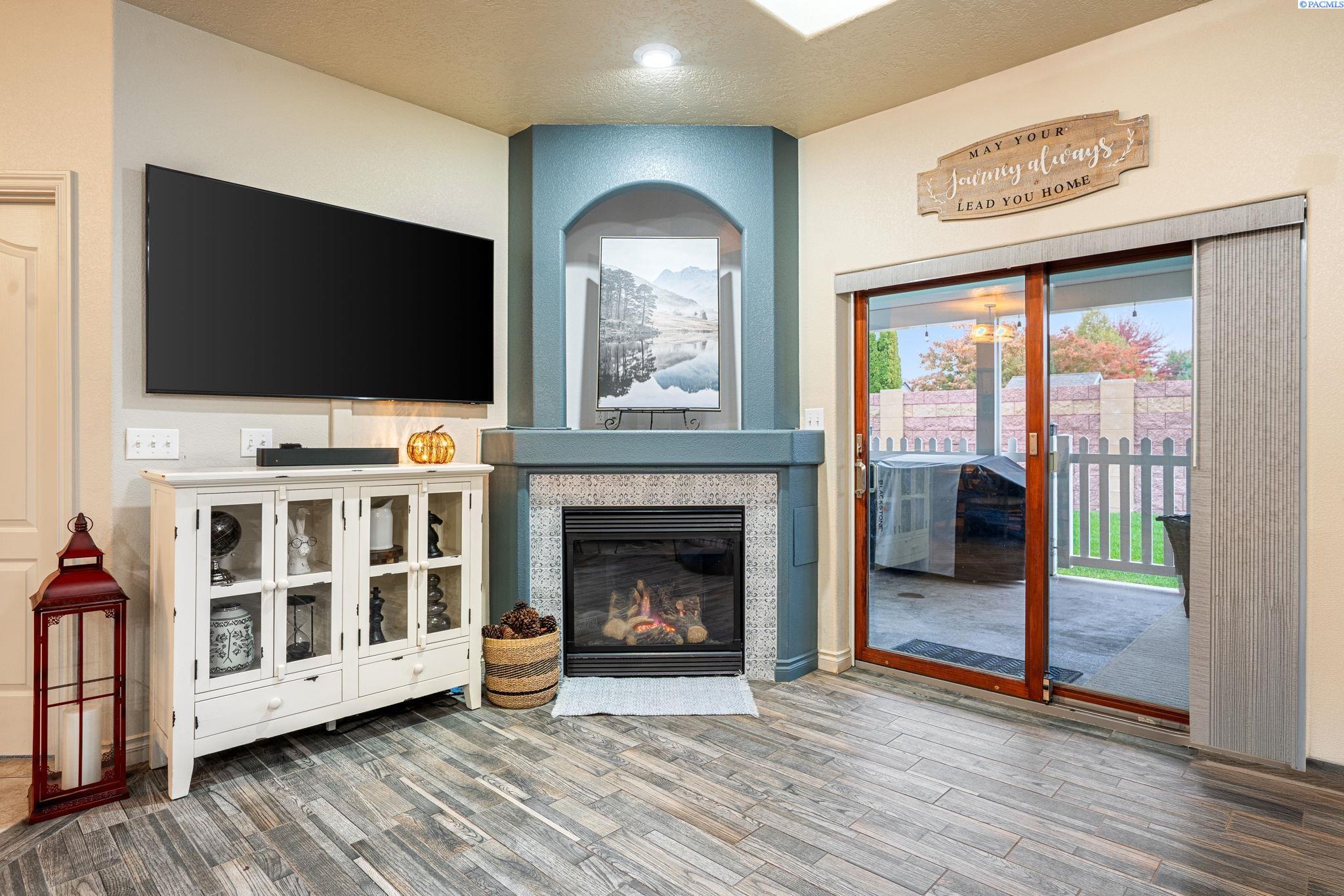 Pasco, Washington 99301, United States, 3 Bedrooms Bedrooms, ,2 BathroomsBathrooms,Residential,Active,220724