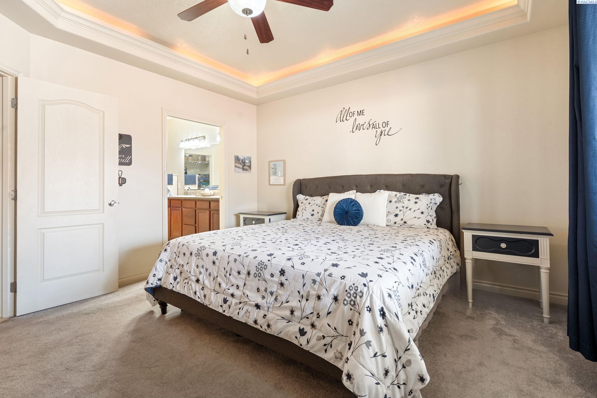 Pasco, Washington 99301, United States, 3 Bedrooms Bedrooms, ,2 BathroomsBathrooms,Residential,Active,220724