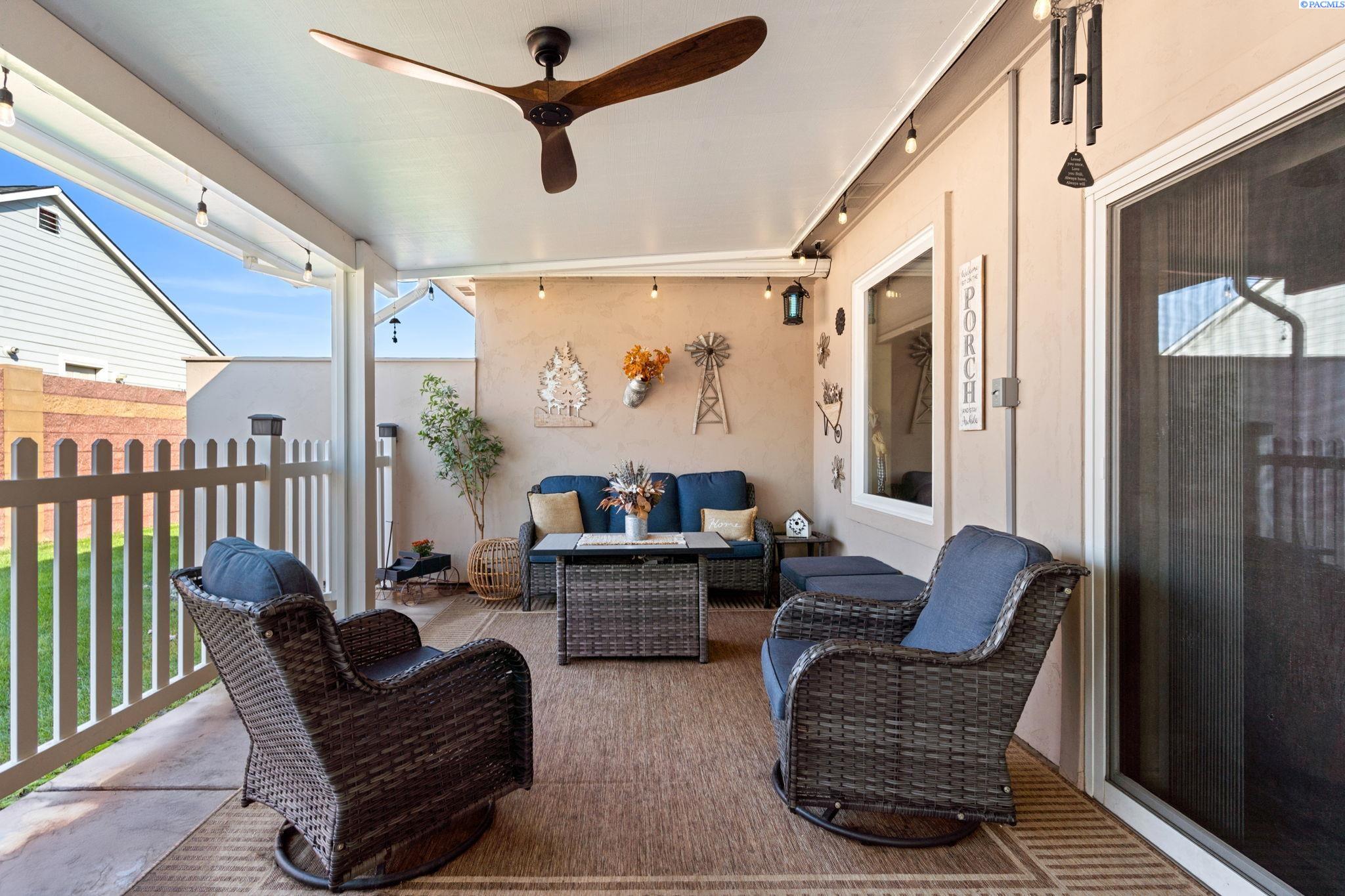 Pasco, Washington 99301, United States, 3 Bedrooms Bedrooms, ,2 BathroomsBathrooms,Residential,Active,220724