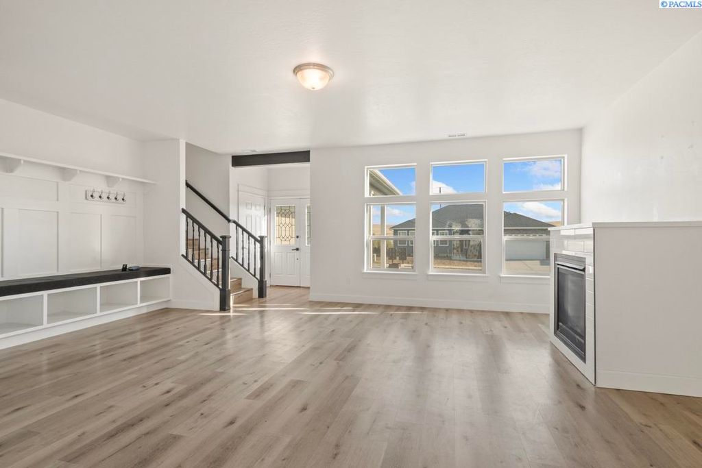 Photo of 590 SW Umatilla Court, Pullman, WA 99163 (MLS # 283524)