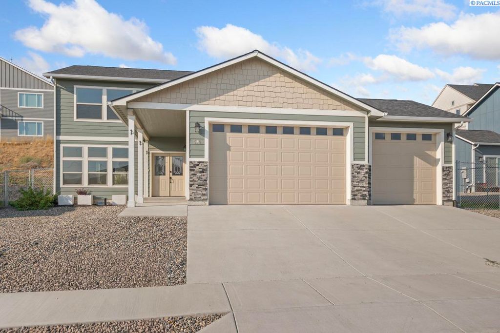 Photo of 590 SW Umatilla Court, Pullman, WA 99163 (MLS # 283524)