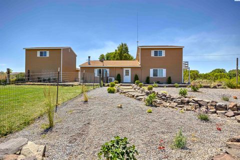 Photo of 2975 Hyde Road, Richland, WA 99354 (MLS # 294364)