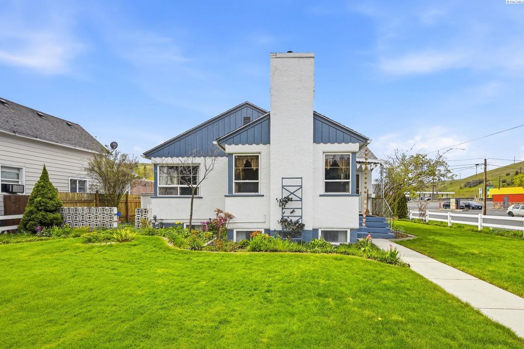 Photo of 811 N Morton St, Colfax, WA 99111 (MLS # 292133)