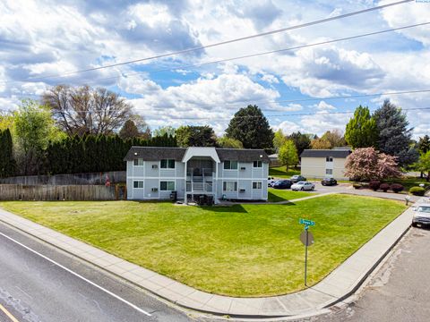 Photo of 1401 W 14th Ave, Kennewick, WA 99338 (MLS # 292212)