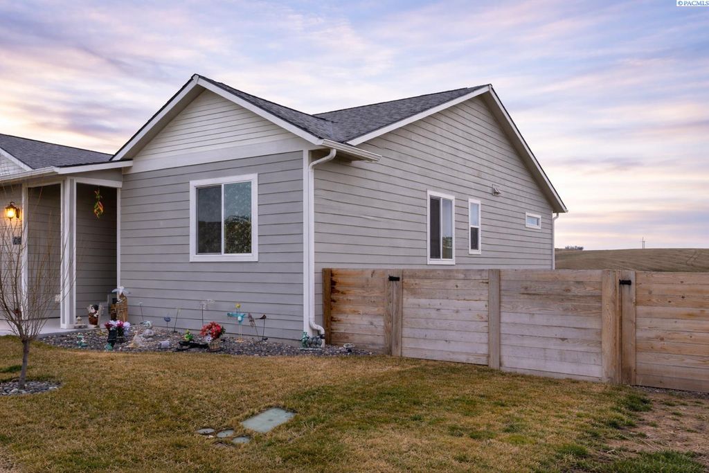Photo of 609 Harvest Loop, Palouse, WA 99161 (MLS # 291014)