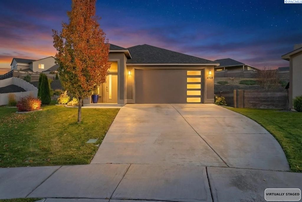 Photo of 4939 Smitty Dr, Richland, WA 99352 (MLS # 291103)