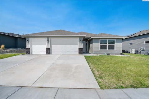 Photo of 2822 S Belfair Pl, Kennewick, WA 99338 (MLS # 295107)