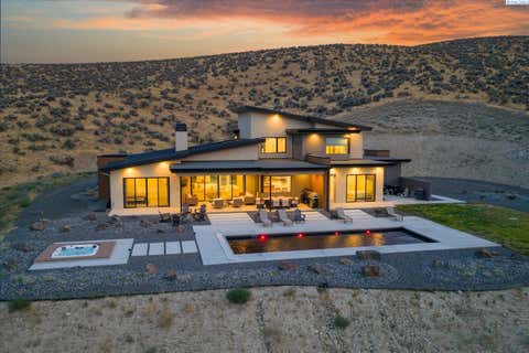 Photo of 73723 Homestead Rd, Kennewick, WA 99338 (MLS # 295359)