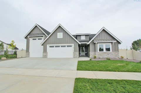 Photo of 713 Cortona Way, Richland, WA 99352 (MLS # 294601)