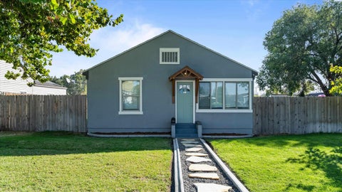 Photo of 215 N 12th Ave, Pasco, WA 99301 (MLS # 296359)