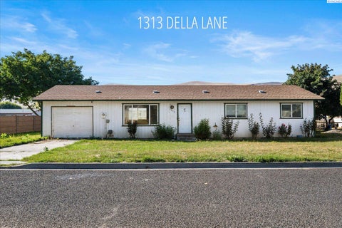 Photo of 1205 Jane Avenue, Benton City, WA 99320 (MLS # 297235)