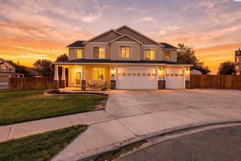 Photo of 4811 Galicia Ct, Pasco, WA 99301 (MLS # 296770)