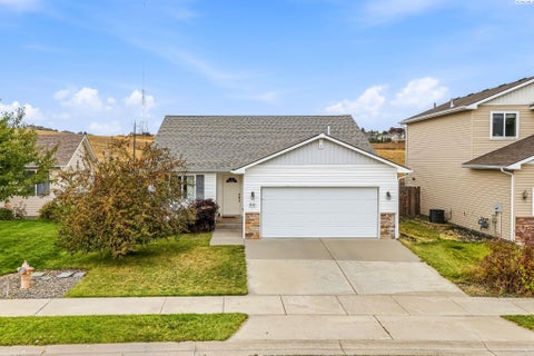 Photo of 1438 SW Lost Trail, Pullman, WA 99163 (MLS # 296978)