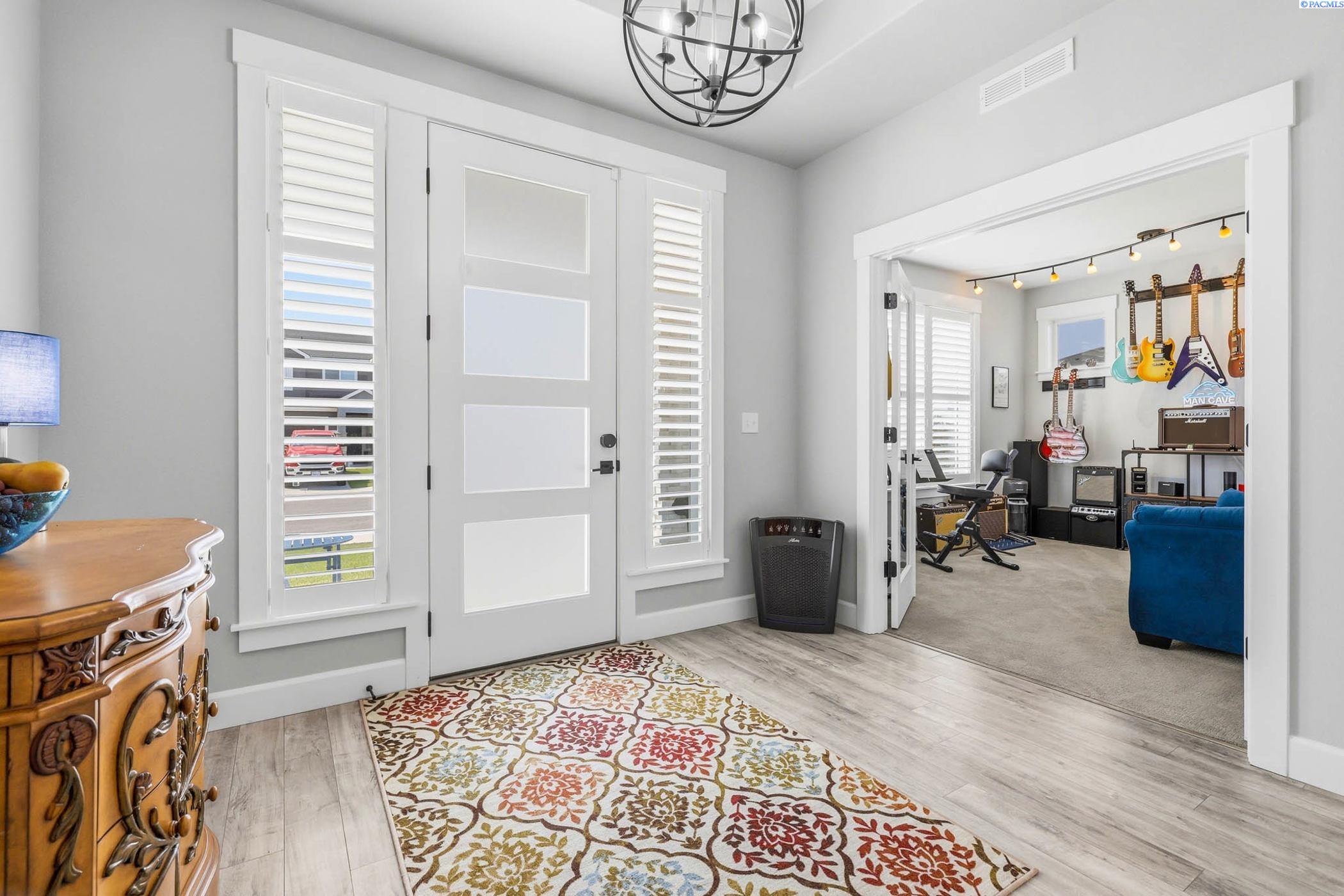 IDX 3 8317 Silver Mound Dr