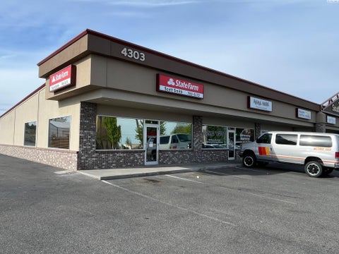 Photo of 4303 W 27th Ave #A, Kennewick, WA 99336 (MLS # 296368)