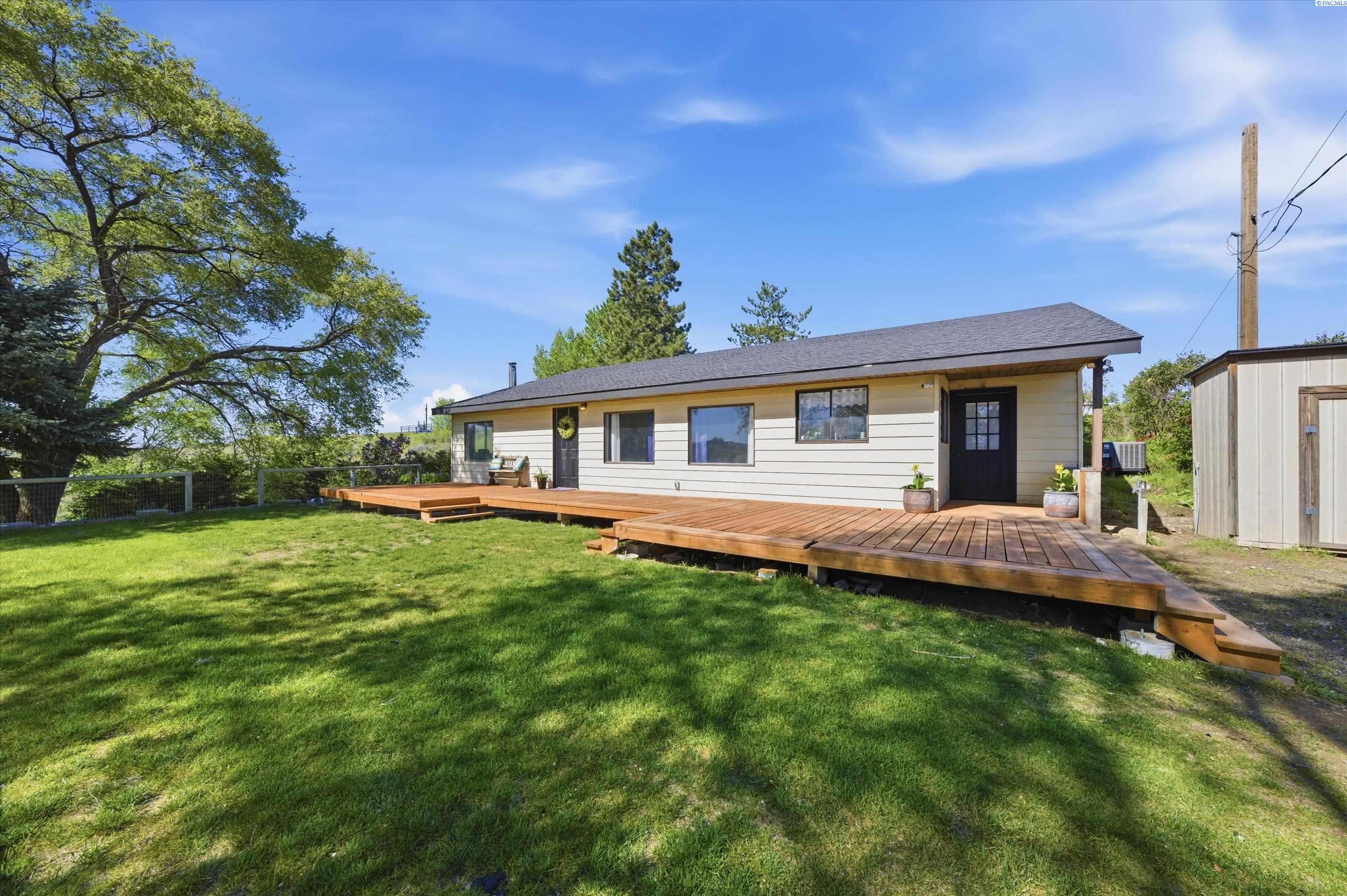 351 W Eltopia West