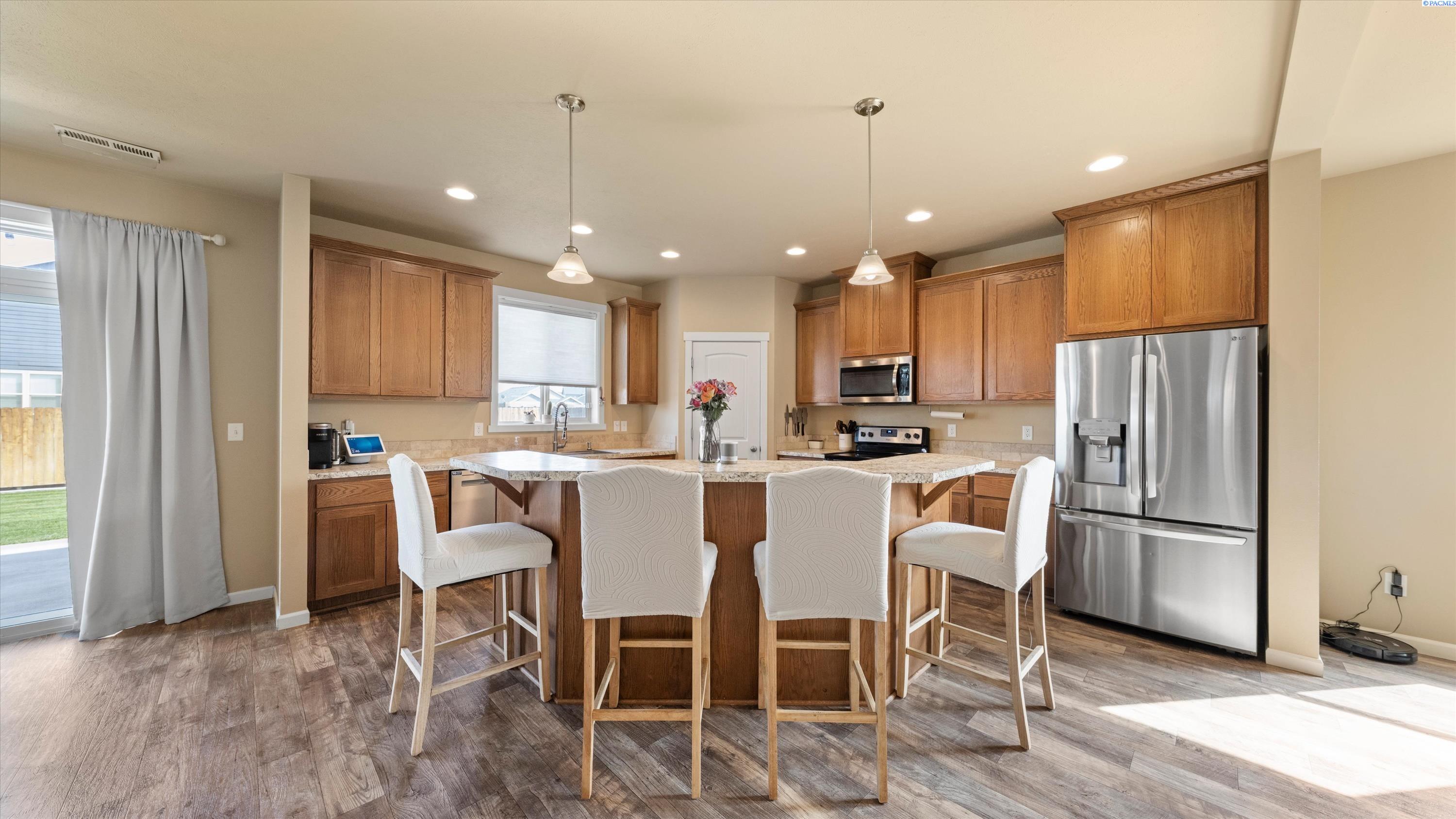 IDX 1 3817 Des Moines Ln