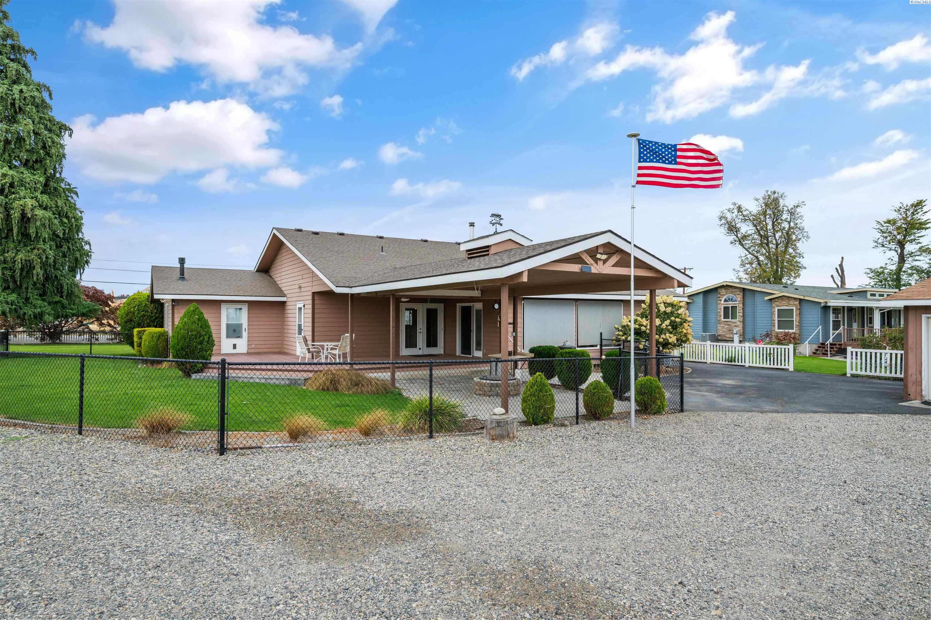 1605 Road 76