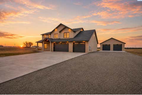 Photo of 184 Taylor Lane, Pasco, WA 99301 (MLS # 294814)