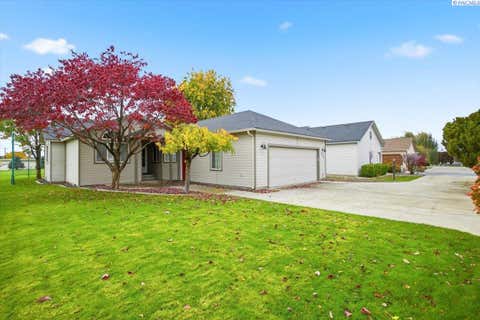 Photo of 109 Augusta Lane, Pasco, WA 99301 (MLS # 288718)