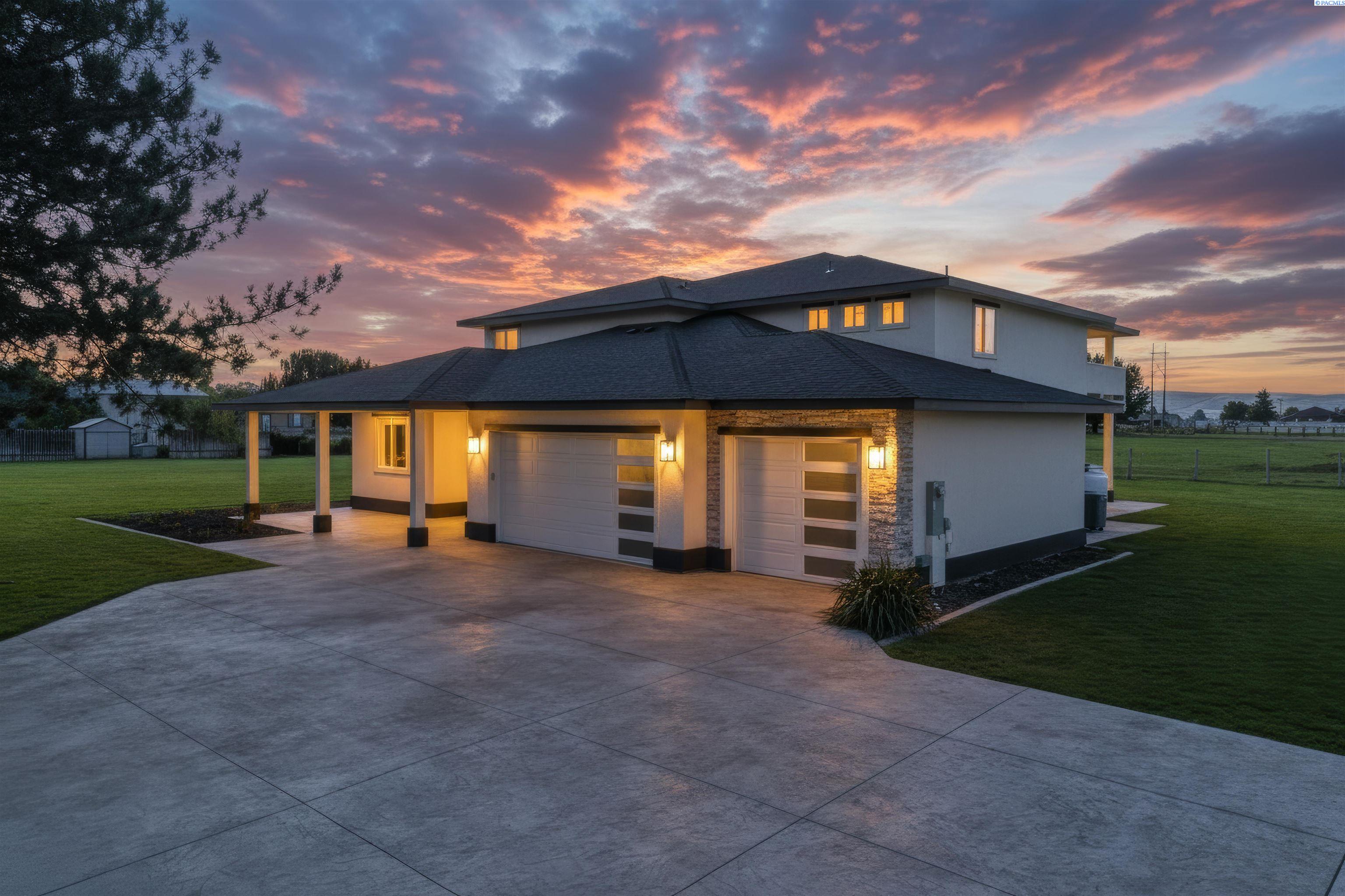 215505 E Bryson Brown