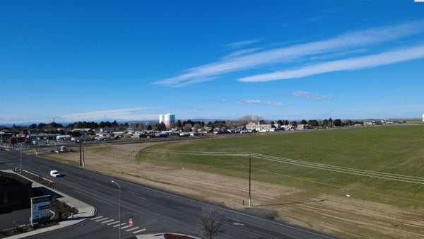 W MAIN ST, OTHELLO, WA 99344 - Image 2108e23e8d959abec1fbf77a96f717c9/2377855697