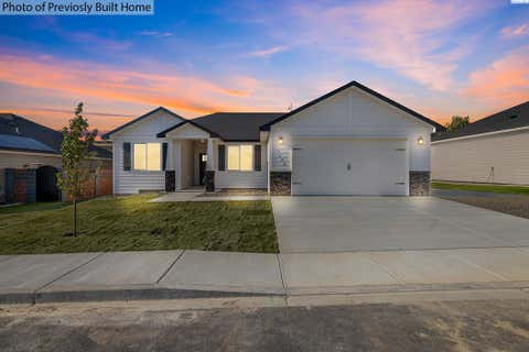 Photo of 3026 S Belfair ST, Kennewick, WA 99338 (MLS # 294933)