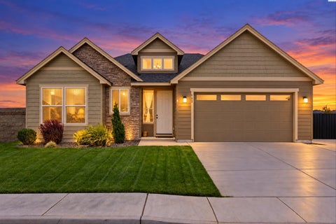 Photo of 502 Constance Ave, West Richland, WA 99353 (MLS # 296795)