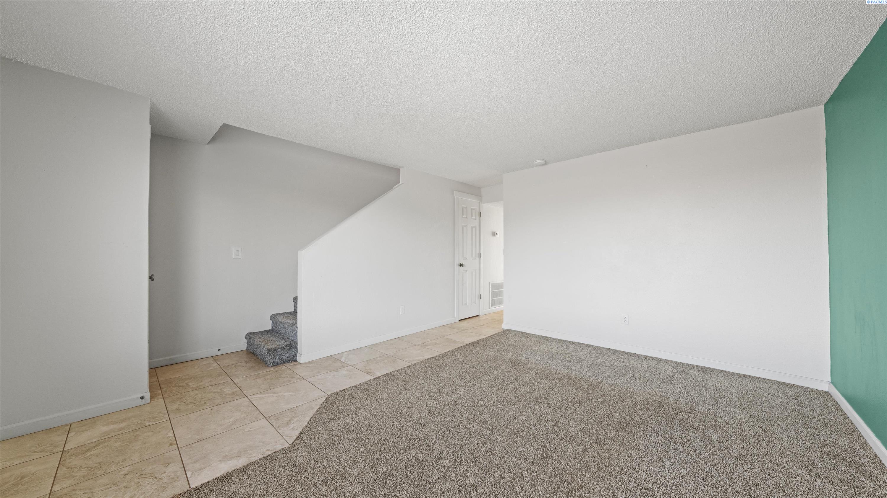 IDX 4 2313 W Sylvester St C-8