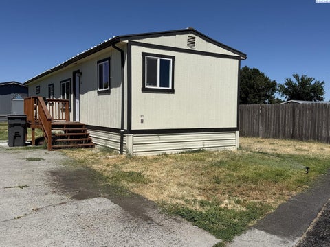 Photo of 3324 W 19th Ave #111, Kennewick, WA 99338 (MLS # 289122)
