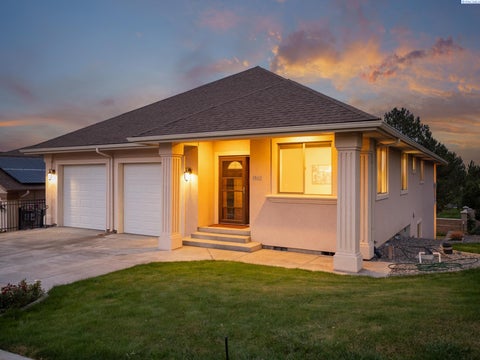 Photo of 1942 Sky Meadow Ave, Richland, WA 99352 (MLS # 296487)