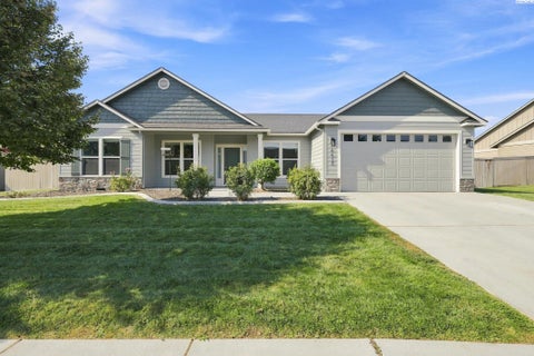 Photo of 4412 Meadow View Drive, Pasco, WA 99301 (MLS # 295985)