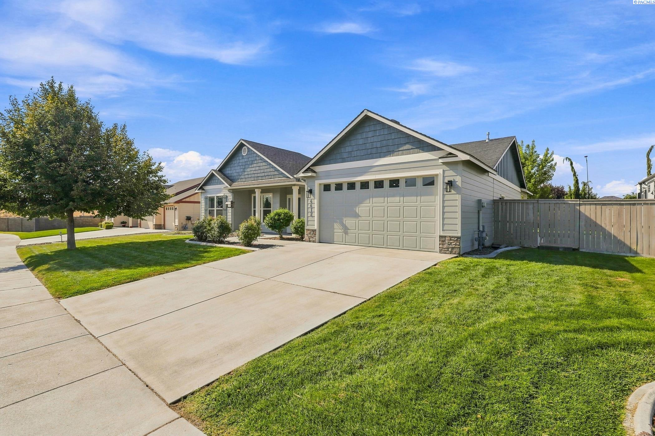 4412 Meadow View Drive