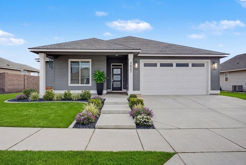 Photo of 4827 View St, Richland, WA 99352 (MLS # 294769)