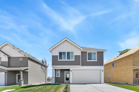 Photo of 721 Honeylicious St, Richland, WA 99352 (MLS # 294553)