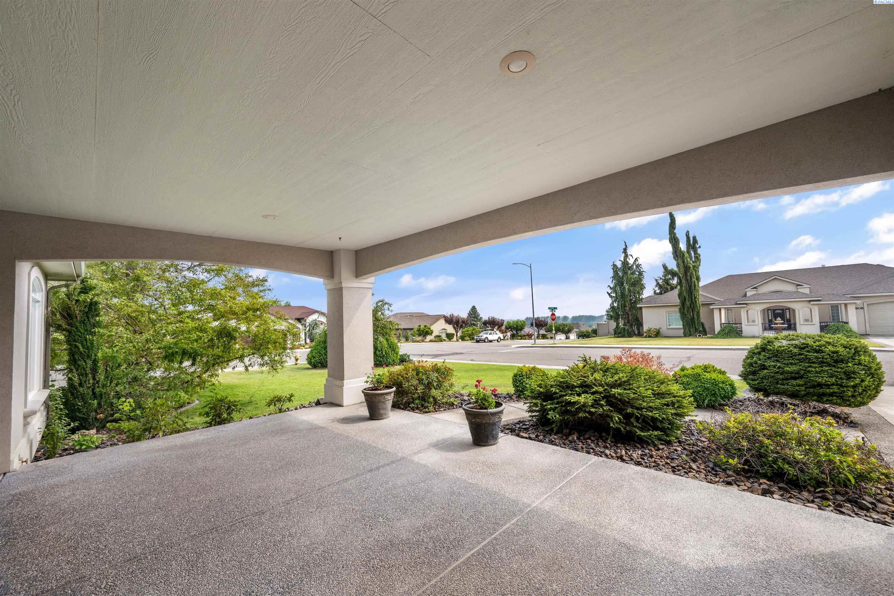 3807 Sedona Dr.