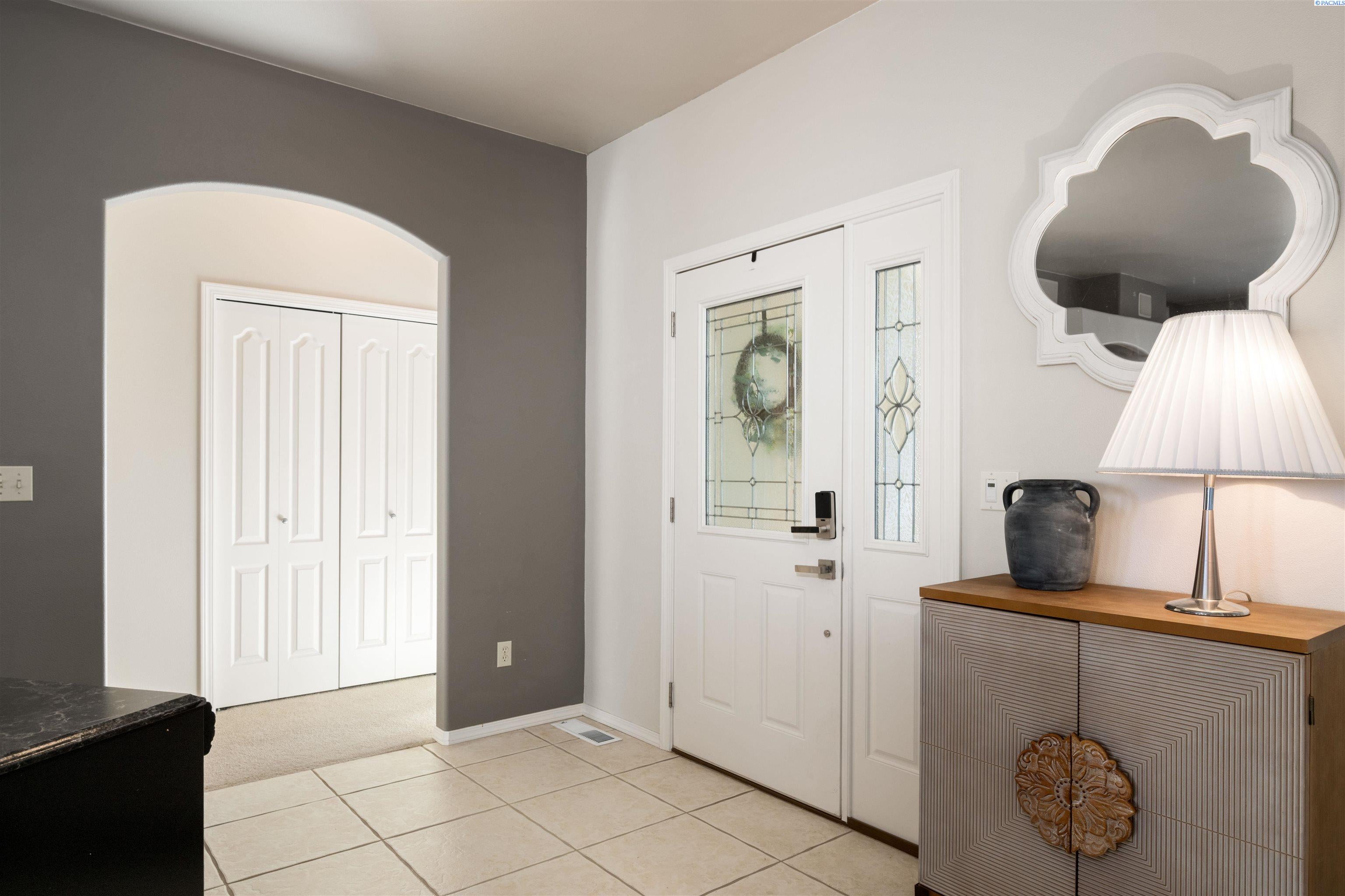 3807 Sedona Dr.