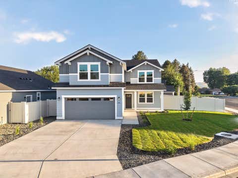 Photo of 2714 Alvarado Ct, Pasco, WA 99301 (MLS # 290846)