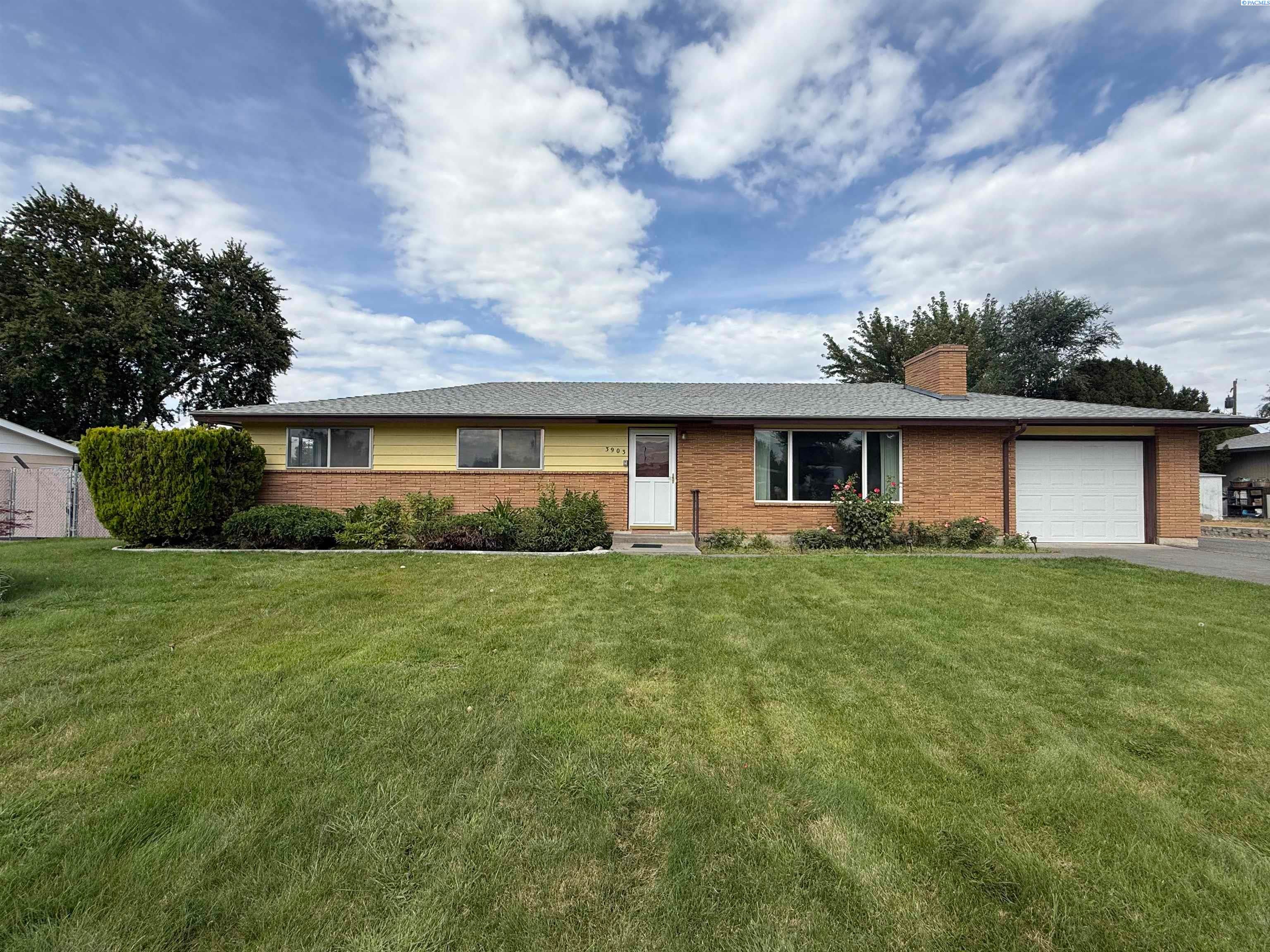 IDX 3 3903 W Nixon St