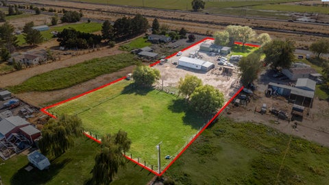 Photo of 3905 S Goose Gap Rd, Benton City, WA 99320 (MLS # 296237)