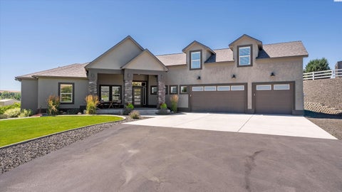 Photo of 1506 N Bermuda Rd, Kennewick, WA 99338 (MLS # 295051)