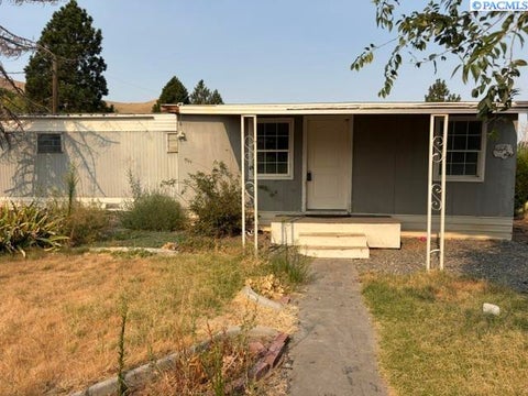 Photo of 23802 N Willard Ave, Benton City, WA 99320 (MLS # 295531)