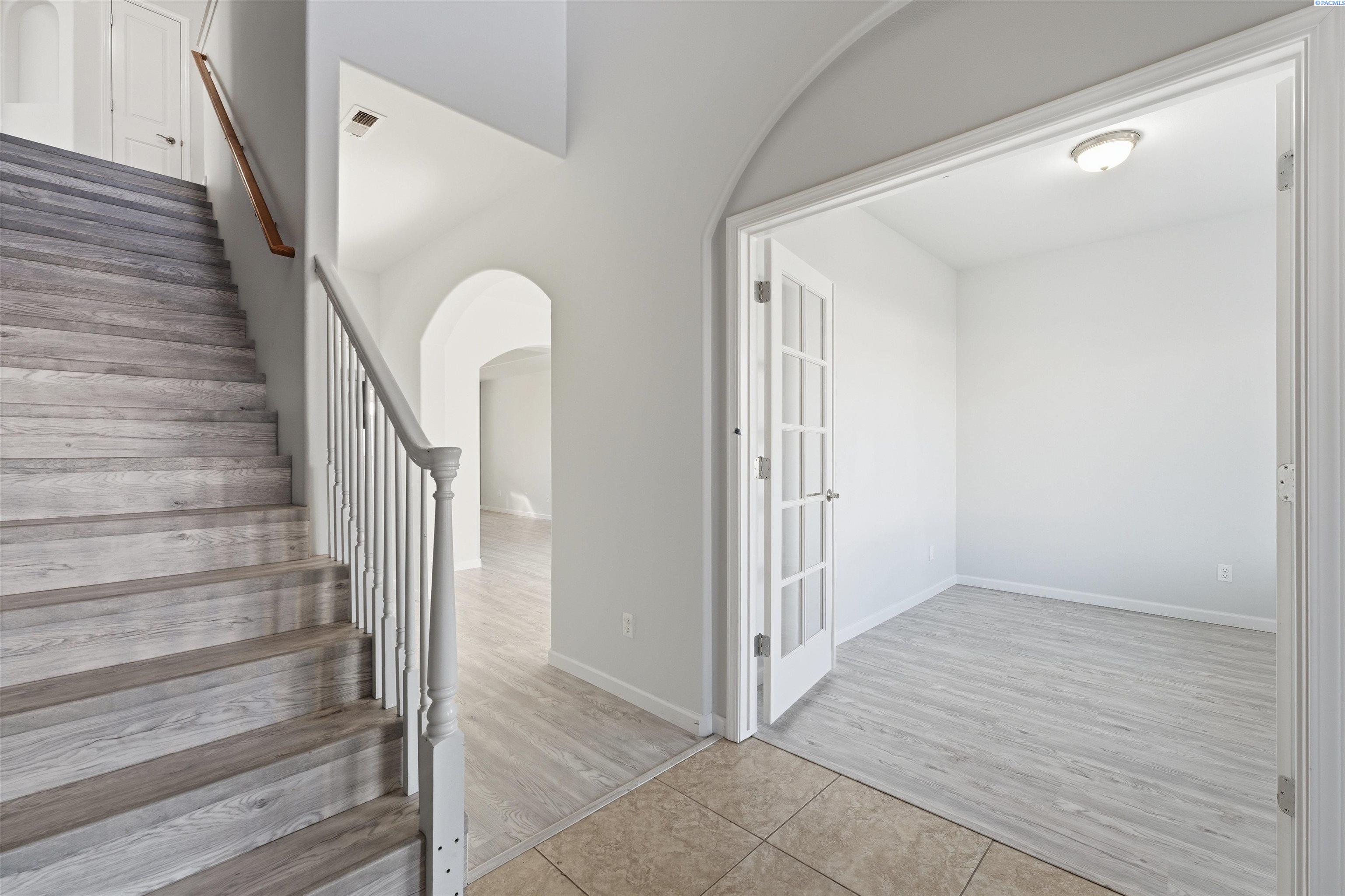 IDX 4 4520 NW Commons Drive