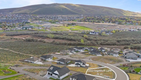 Photo of 1013 Sagebluff Lane, Richland, WA 99352 (MLS # 296512)